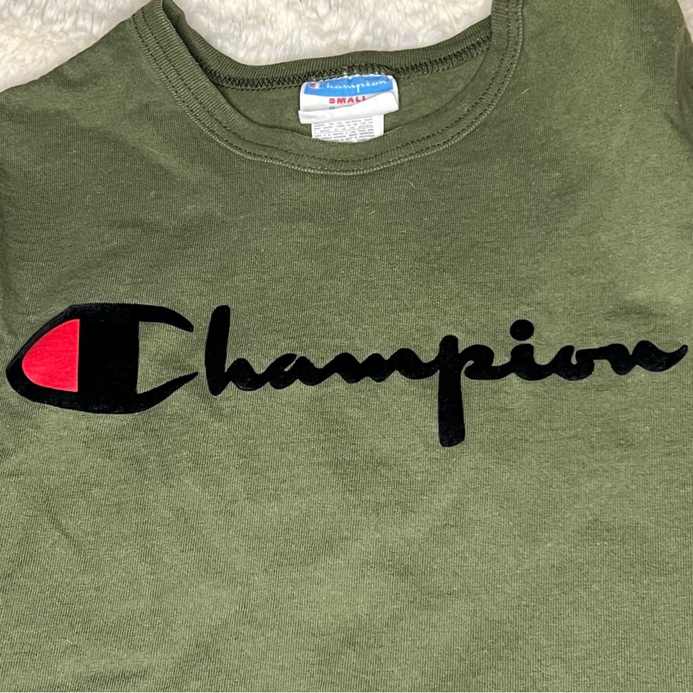 Champion Men’s Green T-Shirt Velvet Logo Size Small
